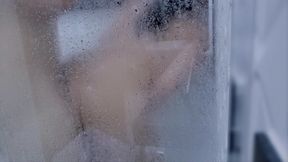 Mature Does Not Refuse18 Years Old Boy Without Condoms