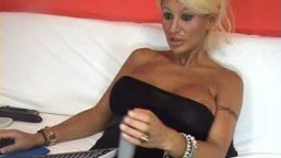Hot Clara Private Show