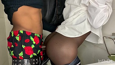 Work colleague public restroom sex video