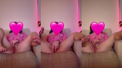 Pink pussy fingering screaming oh 19 solo girl
