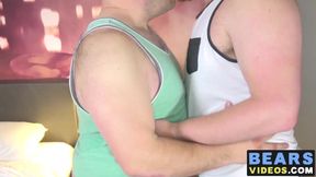 Hairy fuck buddies Matty Bear and Michael Baron go crazy