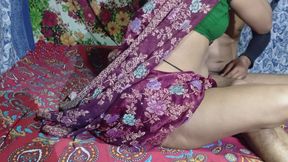 Desi Village bhabhi ki chudai saree me