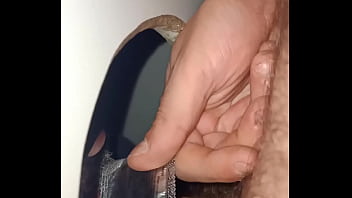 Camarero quer&iacute_a herramienta de Bullgreen dos veces por Gloryhole