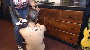 Electric trimmers gf head shaving