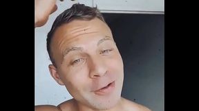 From 3. ago, when I last shaved my beard off ?How different do I look!?️