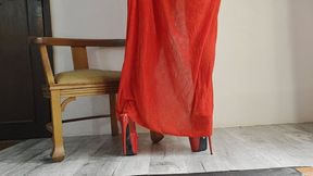 Sublime crossed Legs Fetish session by the Red Devil Milah