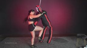 Raven Practices Her MMA Moves on a Dummy 4K
