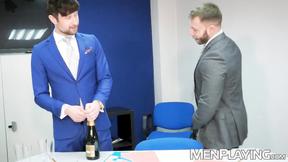 ”Bottom Drew Dixon is double fucked by Diego Reyes & Sir Peter”