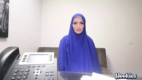 Hijab Girl Grabs Fucked for Green Card