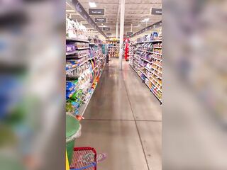 Pet Smart Employee Screws Recent Hire On Her thirty Minute Break
