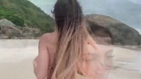 melissa lisboa fodendo gostoso na praia de nudismo com marido, fa participou nao se aguentou gozou gostoso