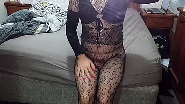 Dani_Leg in Fishnet Lacy Pantyhose with Sexy Polished Nails