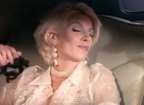 Classy blonde babe gets her ass hole fucked in the limo