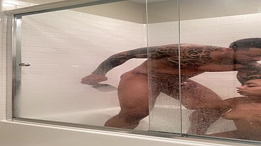 He fucked my Wet pussy in the shower