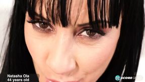Married cougar brunette Natasha Ola shows off her hot body and feet