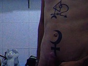 Voltando da academia e tirando a roupa