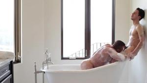 GayRoom - Very sensual Devin Dixon massage in the bath