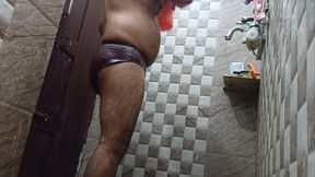 Hot Curvy Old Man Nude Bath