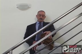 Daddy Hunt 4 the Stair Master