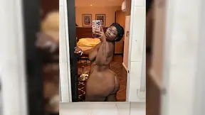 BBW Babe with big ass fucking herself with dildo