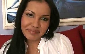 Mexican ho loves it rough