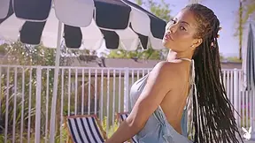 Kira Noir - Noir In Direct Sunlight