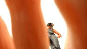 Tiny foot slave crushed under giantess' feet (small version)