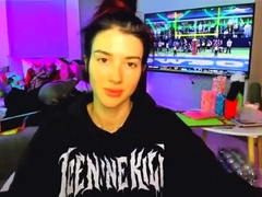 Brunette Solo Webcam Masturbation
