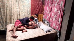 Indian Homemade Couple Sex &ndash; Desi Girlfriend Seducing Lover