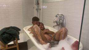 Sensual Fun in the Bath My House- Yasmina Khan