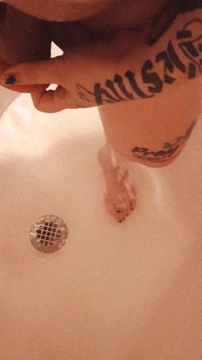 Dildo in the shower Kitten moans for you