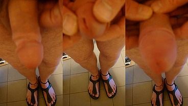 Spaß mit kleinem Penis in der Küche