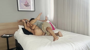 An&atilde_o bem dotado fode minha buceta apertadinha at&eacute_ me dar