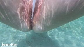 multiple creampie underwater - three times cum inside