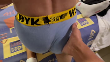 Este morro me pidi&oacute_ ayuda porque quer&iacute_a olvidar a su ex &ndash_ me lo chingo a pelo, sin condon y lo dejo pre&ntilde_adito &rdquo_