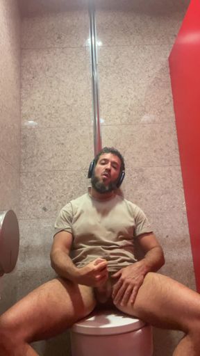 Jerking off in the Airport