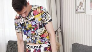 Twinks-Amateurs - Solo Striptease & Mastubation by HOT Young Guy