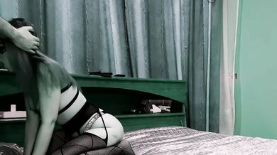 Beauty in a bikini wants to ride a member of a new friend