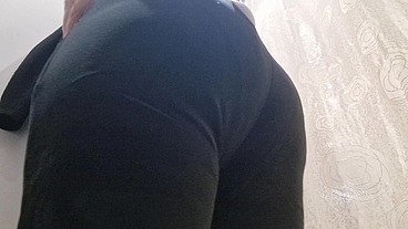 Hot stinky farts in public 4K