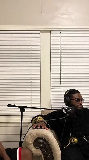 The Fox and the Hounds - Foxi Vixen Joins Mrflourish and Guys for Some Wild Adult Talk Podcast