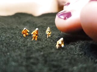Smothering Shrunk People Underneath Toes
