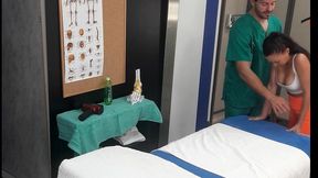 masaje muy caliente con final feliz con esta preciosa chica de 22 anos