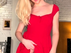 Brunette Tranny jerking in hard dick in solo Webcam