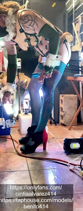Shemale Cintia Dildo Stuffs Her Tight Ass Solo