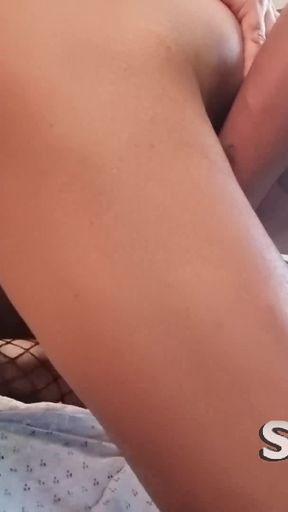 TS India Fogosa Assfucked by Monster Cock