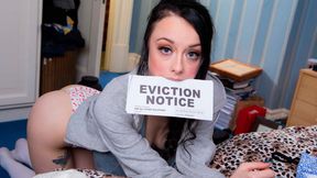 Small-tit chick likes intensive sex in the bedroom