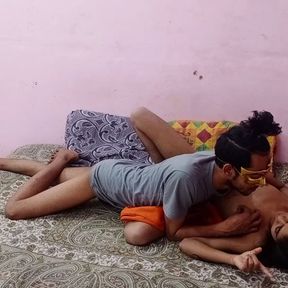 Amateur Indian skinny teen get an anal creampie after a hard desi pussy fucking sex