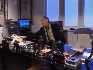 Boss enjoys his secretary on his desk