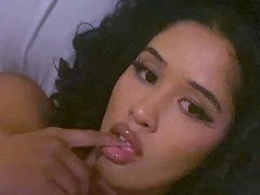 Big Boobs LauraHaze Doing Masturbation Slutcamzz