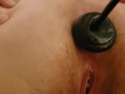 pushing out Inflatable anal plug